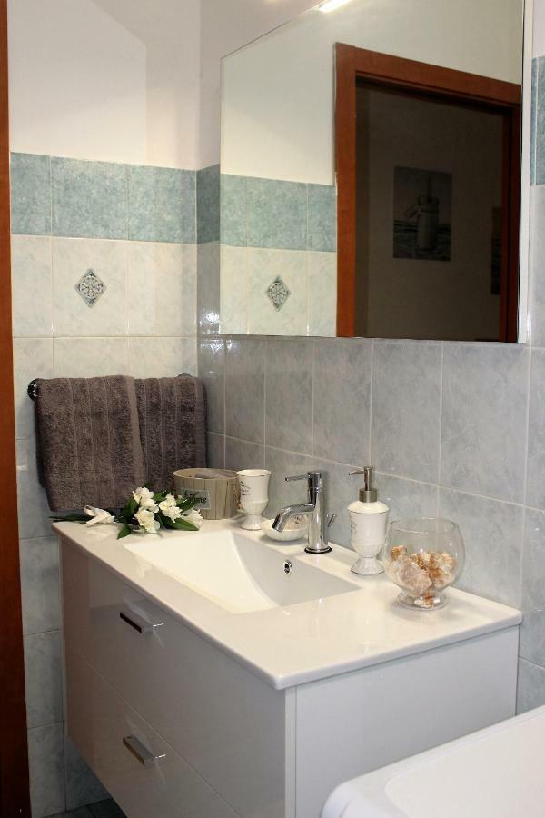 Down Town Cesar Apartment La Spezia Bagian luar foto