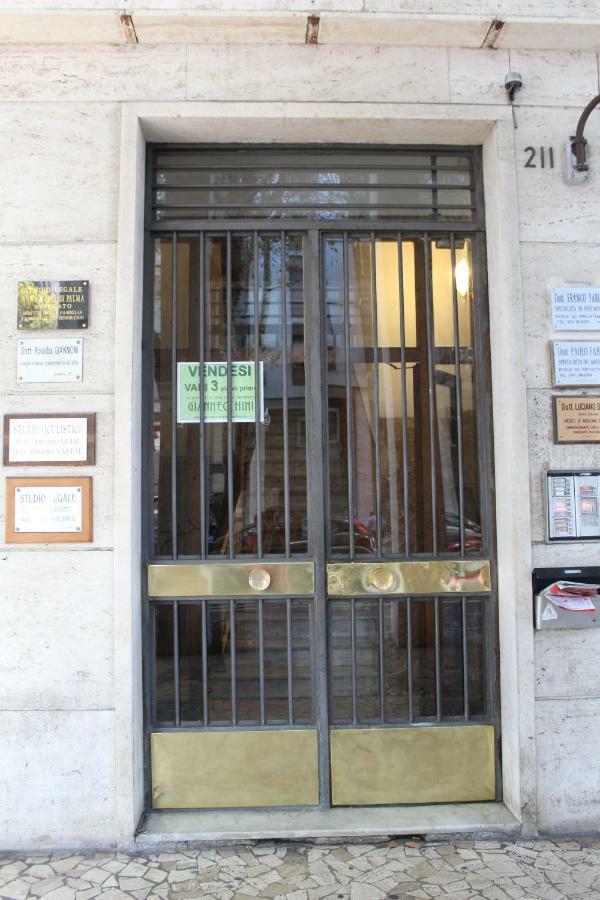 Down Town Cesar Apartment La Spezia Bagian luar foto